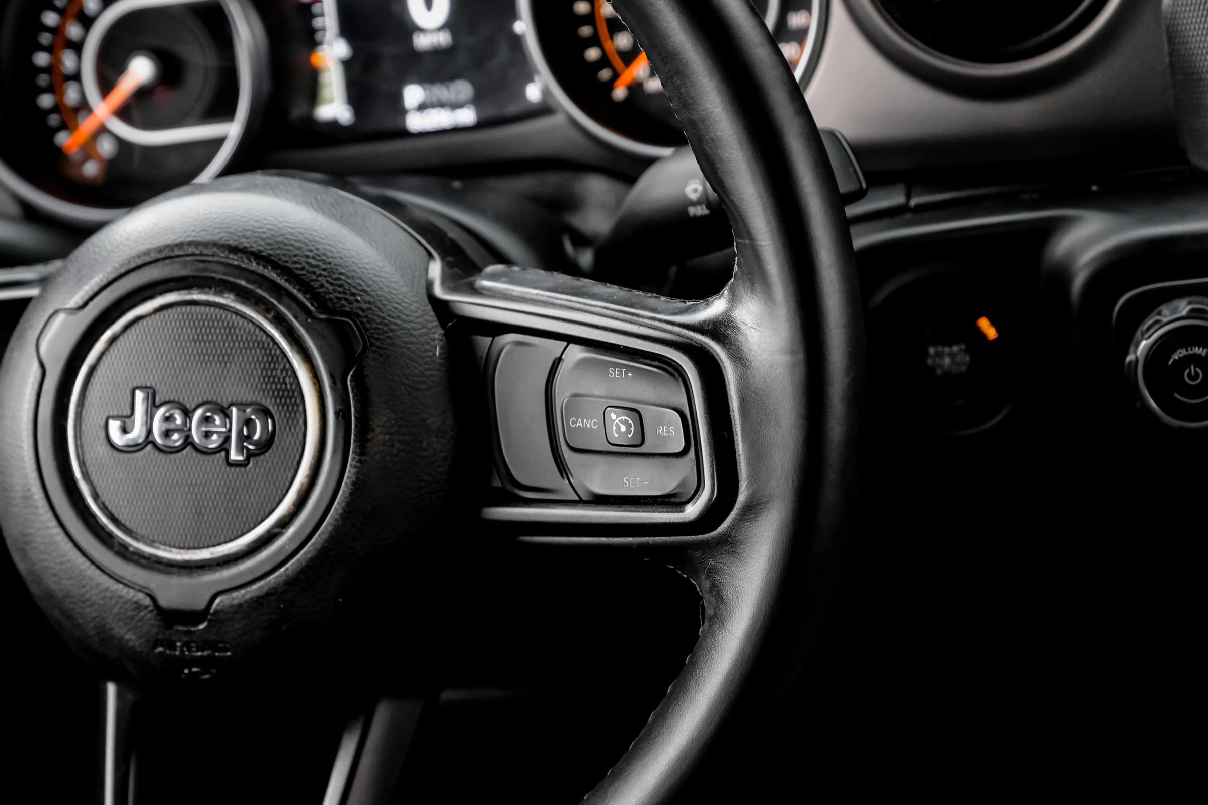 Used 2018 Jeep Wrangler Unlimited Sport S AWD/4WD image 17