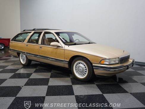 Used 1996 Buick Roadmaster Estate RWD image 17