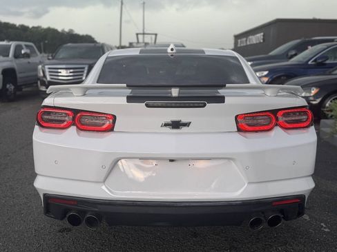 Used 2022 Chevrolet Camaro SS RWD image 6