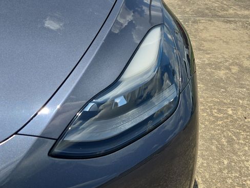 Used 2023 Tesla Model Y 2WD image 10