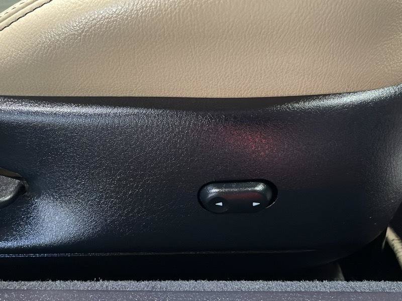 Used 2005 Ford Thunderbird RWD image 44