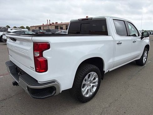 Used 2023 Chevrolet Silverado 1500 LTZ w/ LTZ Convenience Package II AWD/4WD image 6