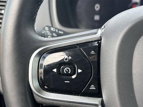 Used 2023 Volvo XC90 B6 Plus w/ Protection Package image 19