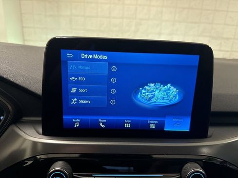 Used 2023 Ford Escape Active image 12