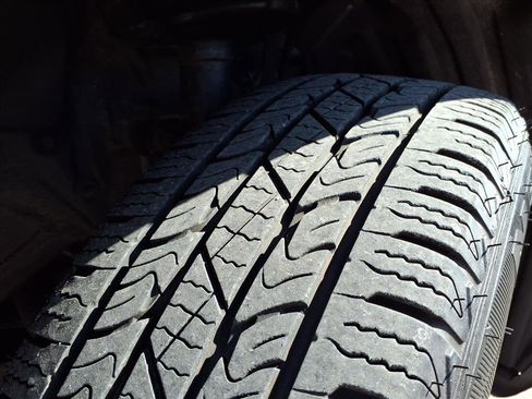 Used 2022 Toyota RAV4 XLE w/ Convenience Package image 40