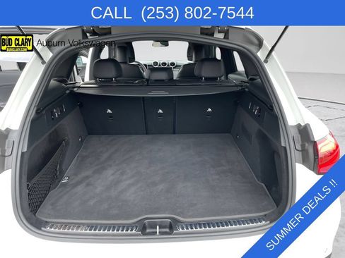Used 2024 Mercedes-Benz GLC 300 4MATIC image 19