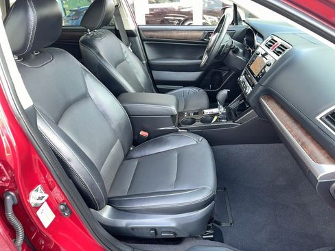 Used 2017 Subaru Outback 3.6R Limited AWD/4WD image 21