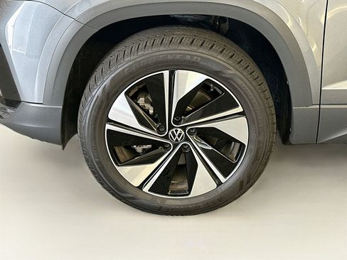 Used 2023 Volkswagen Taos SE w/ Panoramic Sunroof Package AWD/4WD image 35