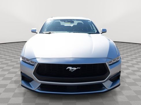 Used 2024 Ford Mustang Premium image 8