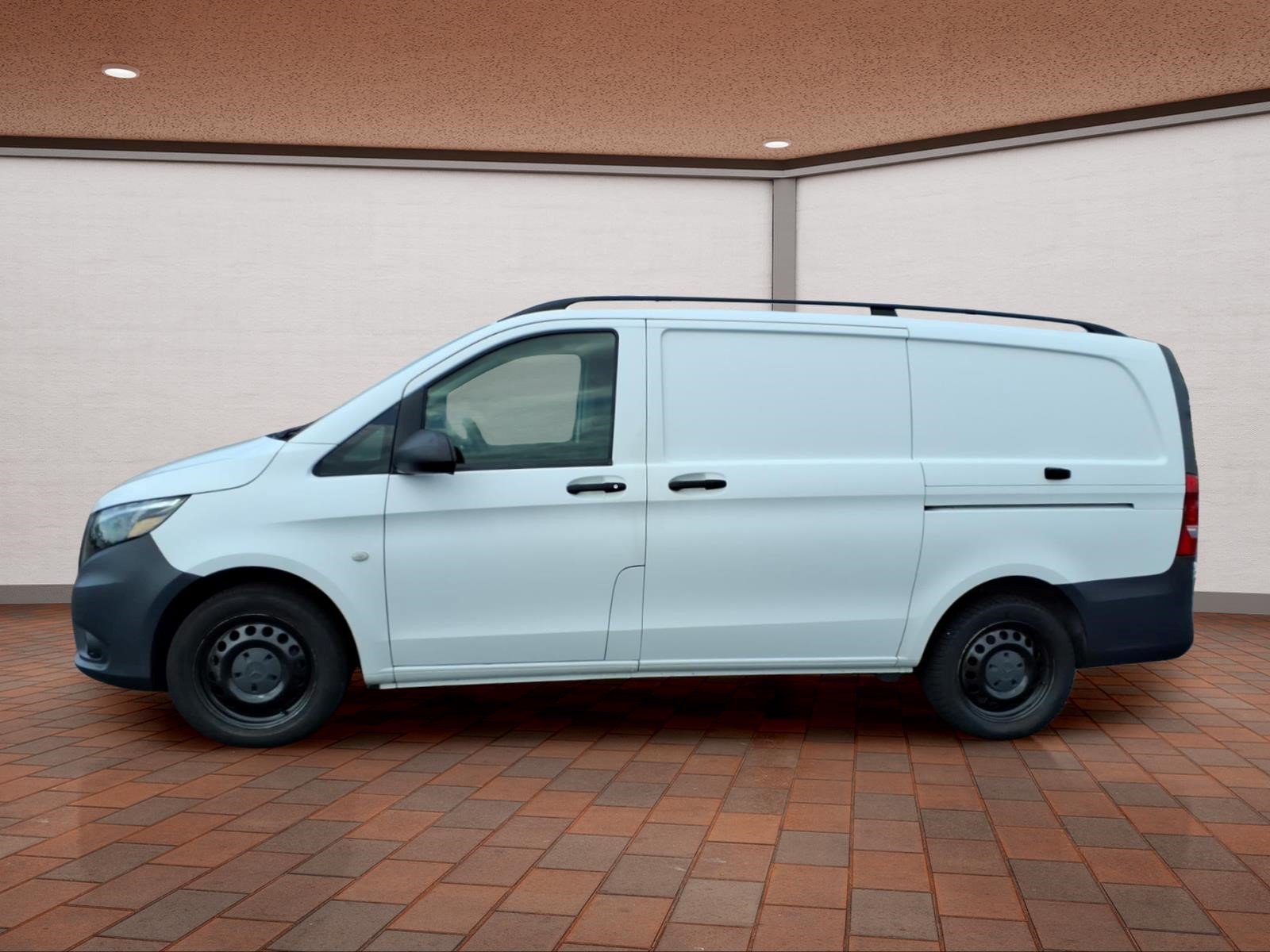 Used 2018 Mercedes-Benz Metris image 5