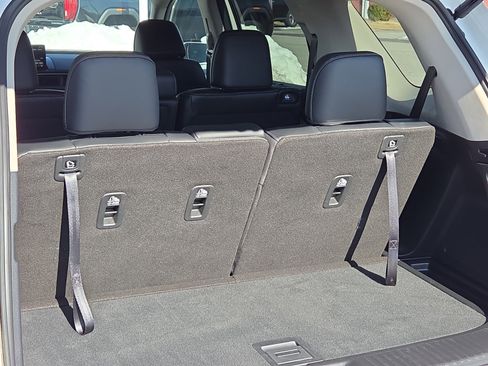 Used 2024 Honda Pilot EX-L image 8