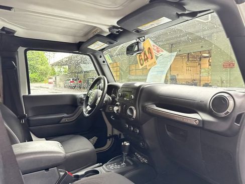 Used 2016 Jeep Wrangler Unlimited Sport w/ Quick Order Package 24S AWD/4WD image 9