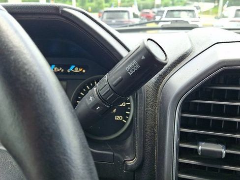 Used 2019 Ford F150 XLT w/ Equipment Group 302A Luxury AWD/4WD image 18