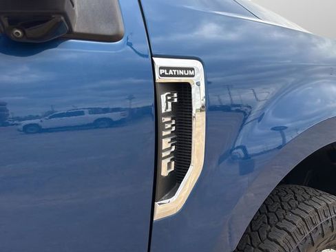 Used 2022 Ford F350 Platinum image 11