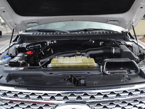 Used 2019 Ford Expedition Platinum image 56