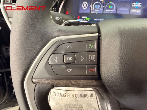 Used 2022 Jeep Grand Cherokee Limited 4xe w/ Luxury Tech Group II AWD/4WD image 16