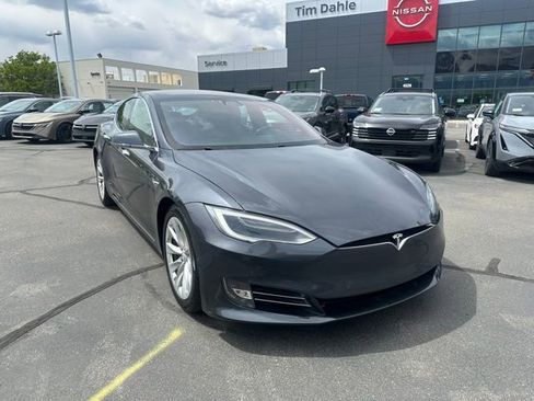 Used 2017 Tesla Model S 100D AWD/4WD image 2