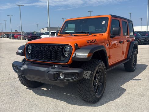 Used 2025 Jeep Wrangler Unlimited Sport AWD/4WD image 2