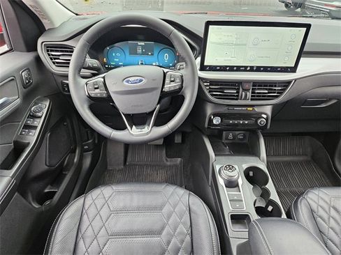 Used 2024 Ford Escape SE w/ PHEV Premium Package image 12