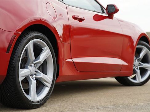 Used 2016 Chevrolet Camaro SS RWD image 23