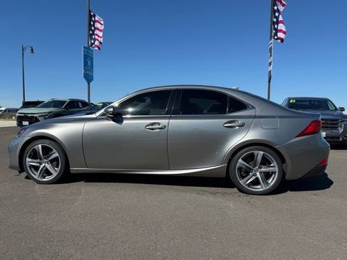 Used 2018 Lexus IS 300 w/ Comfort Package image 7