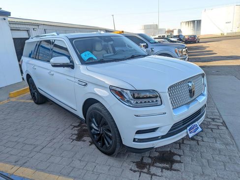 Used 2021 Lincoln Navigator L Reserve image 1