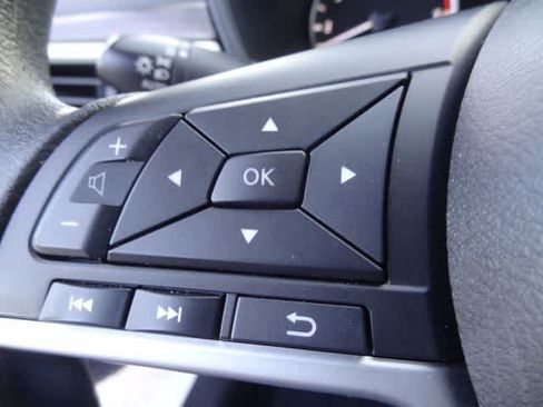 Used 2025 Nissan Altima 2.5 SV FWD image 16