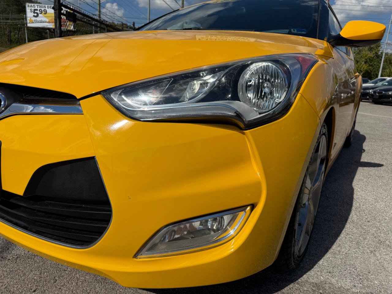 Used 2016 Hyundai Veloster w/ Option Group 03 FWD image 7