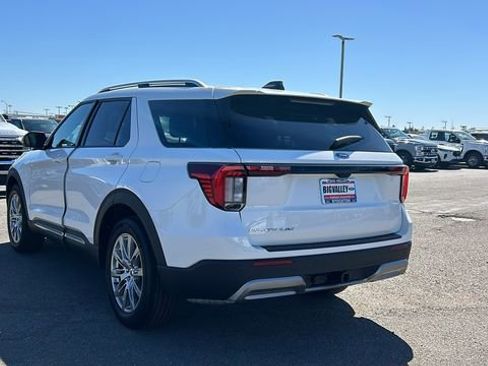 New 2026 Ford Explorer Platinum image 5