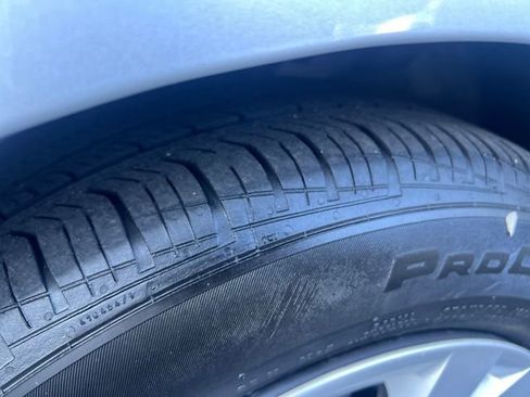 Used 2024 Nissan Versa S w/ Trunk Package image 28