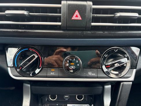 Used 2021 Kia Seltos S FWD image 22