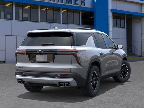 New 2026 Chevrolet Traverse Z71 w/ Driver Confidence Package image 18