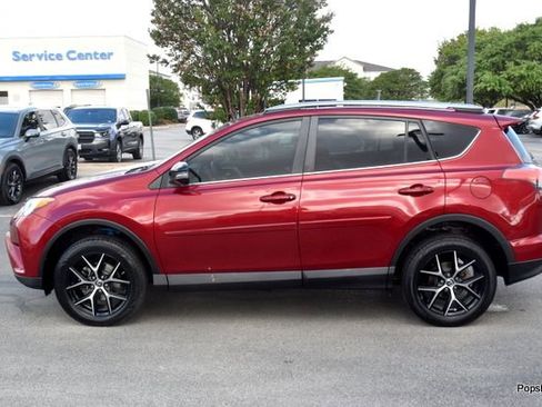 Used 2018 Toyota RAV4 SE w/ Power Extra Value Package image 6