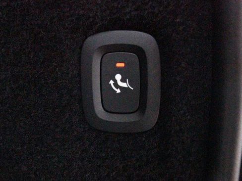 Used 2023 Volvo XC90 T8 Plus w/ Protection Package Premier image 30