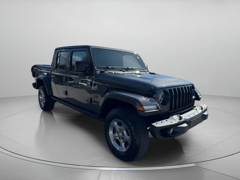 Used 2021 Jeep Gladiator Sport image 2