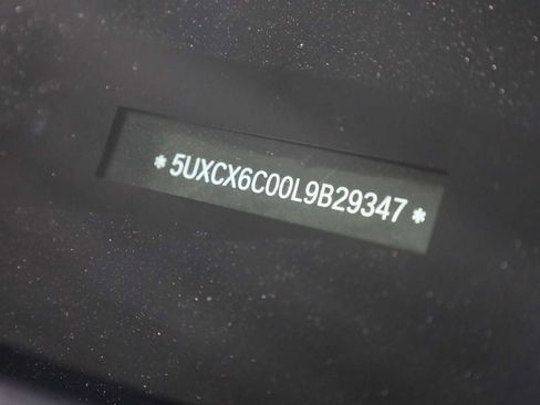 Used 2020 BMW X7 M50i w/ Executive Package image 41