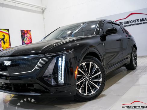 Used 2024 Cadillac Lyriq Sport RWD image 35