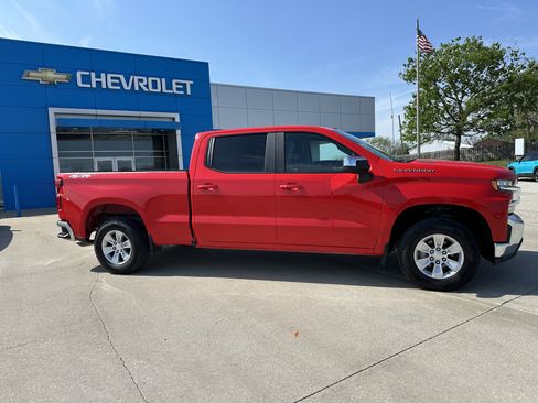 Used 2021 Chevrolet Silverado 1500 LT AWD/4WD image 4
