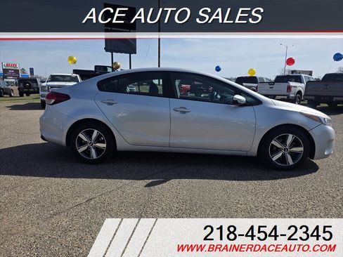 Used 2018 Kia Forte LX w/ LX Popular Package FWD image 5