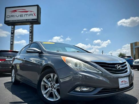 Used 2013 Hyundai Sonata Limited FWD image 1