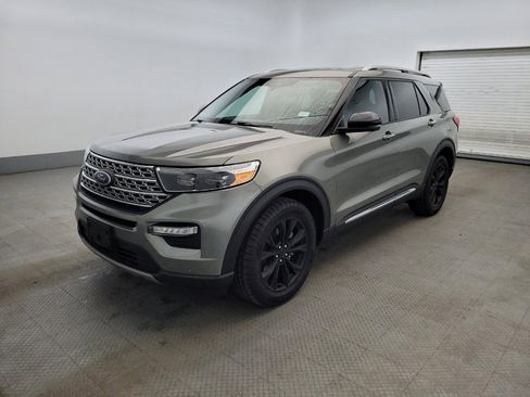 Used 2020 Ford Explorer Limited image 2