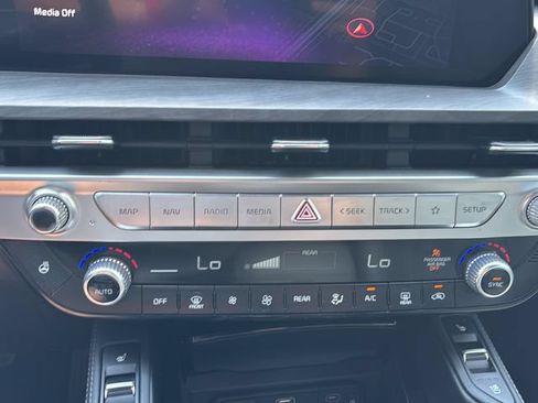 Used 2023 Kia Telluride EX X-Line AWD/4WD image 29