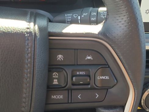 Used 2025 Toyota 4Runner TRD Off-Road Premium image 25