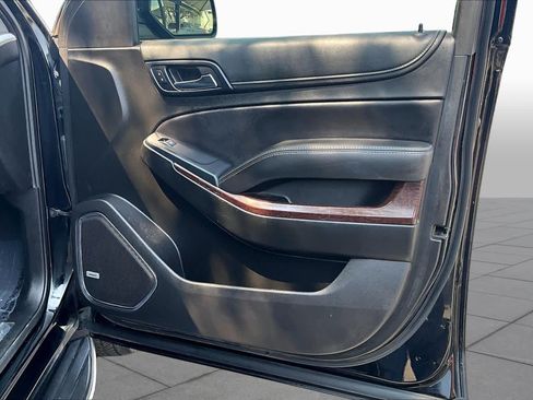 Used 2019 GMC Yukon XL SLT w/ Premium Edition RWD image 23