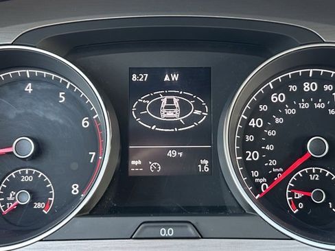 Used 2015 Volkswagen Golf S image 18