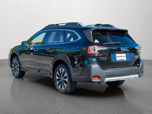 Used 2024 Subaru Outback Touring AWD/4WD image 5