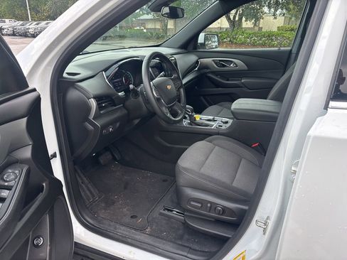 Used 2023 Chevrolet Traverse LT FWD image 7