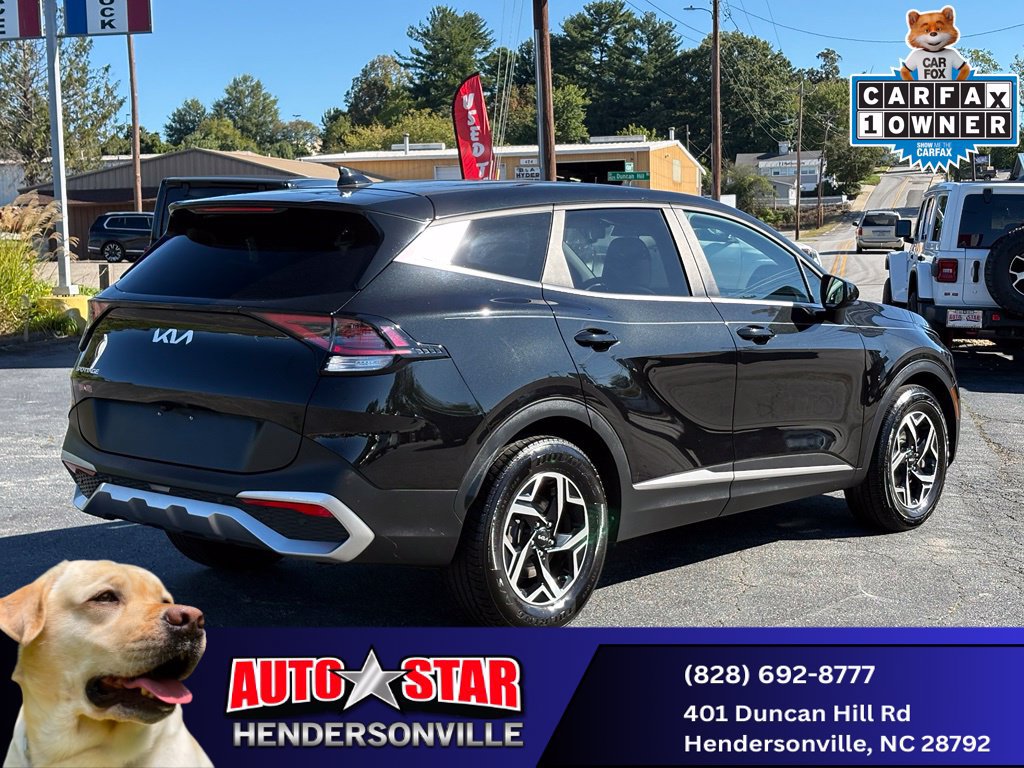 Used 2023 Kia Sportage LX FWD image 3
