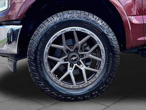 Used 2017 Ford F150 Lariat AWD/4WD image 11