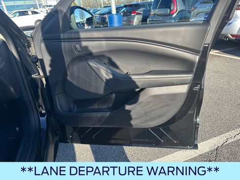 Certified 2025 Ford Mustang Mach-E Select w/ Comfort Package Lite image 16